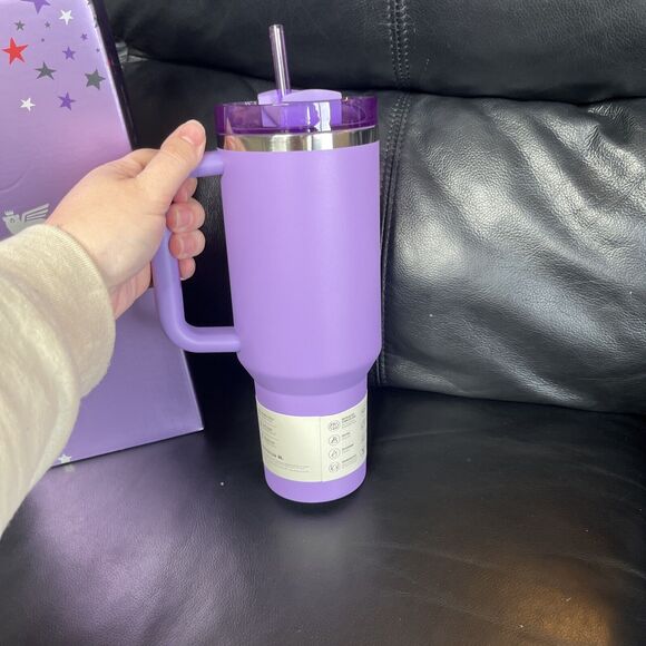 Stanley X Olivia Rodrigo Quencher H2.0 40oz Tumbler - Picture 5 of 10